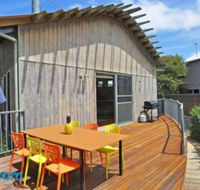 Surf Sounds Free Wifi PET Friendly Surf Side - Accommodation Gold Coast