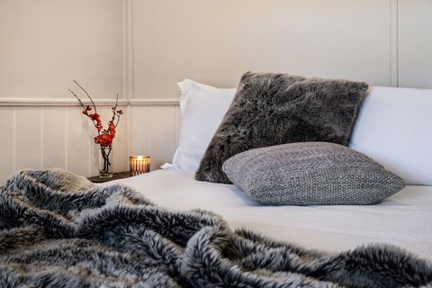 Table Hill Cottage - Accommodation Gold Coast 1