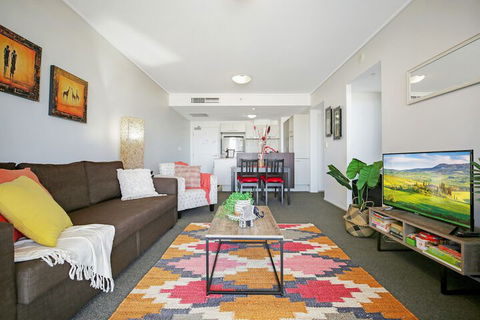 CBD African Charm, Story Bridge & River Views - Accommodation Gold Coast 4