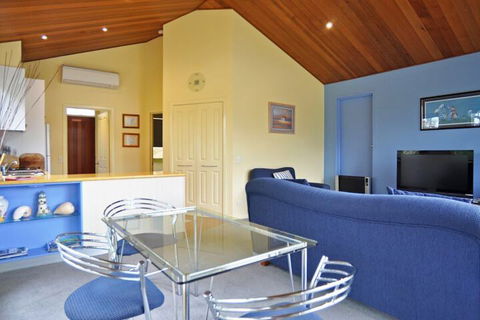 THE Sails 4 Linen Included Central Location - Accommodation Gold Coast 5