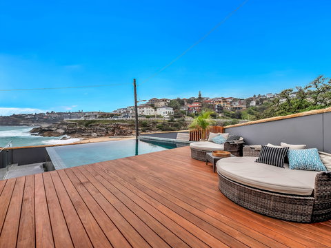 Tamarama Apartments - Accommodation Gold Coast 3