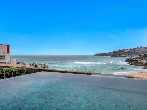 Tamarama Apartments - Accommodation Gold Coast 2