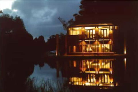 Bettenay Loft Spa Apartment & Lakeview Chalets - Gold Coast 4U 7
