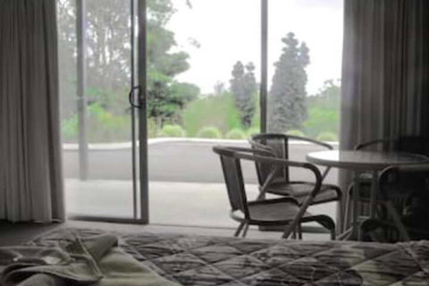 Victory Hotel Motel - 1 Gold Coast 3