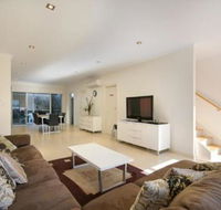 The Block Townhouses - Gold Coast 4U