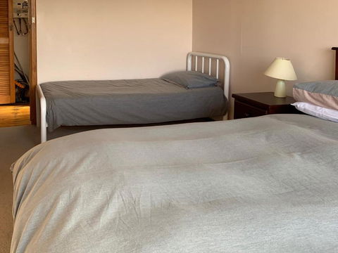 Longbeach House - Gold Coast 4U 6