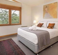 Alpine House Views over Lake Jindabyne  The Snowy Mountains - Accommodation Gold Coast