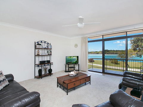 5 / 18 Endeavour Parade Riverfront Tweed Heads - Accommodation Gold Coast 4