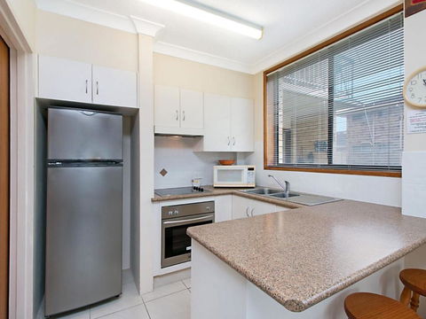 2 / 8 Banks Avenue Easy Walk To Tweed Heads Bowls Club - Accommodation Gold Coast 4