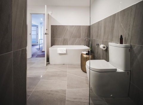 Russell House - Accommodation Gold Coast 1