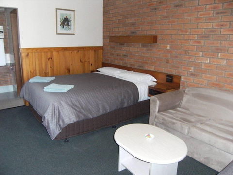 Regency Court Motel - Accommodation Gold Coast 6