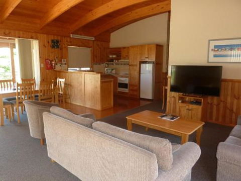 Bridport Villa - Accommodation Gold Coast 0