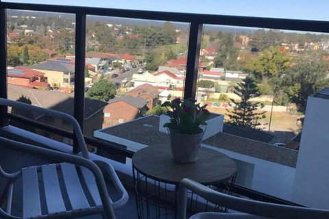 Luxury Apt With 2BR Plus 2Bath - 1 Gold Coast 5