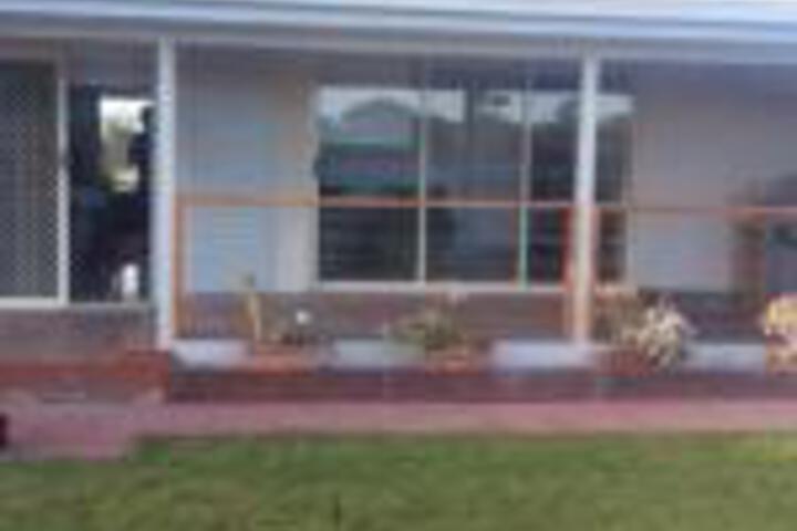 Eagle Point VIC 1 Gold Coast