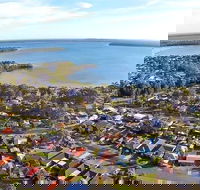 Paradise Bungalow Waterfront - Accommodation Gold Coast