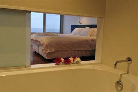 The Ocean Retreat - Accommodation Gold Coast 1