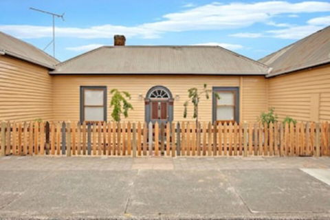 Robinson Cottage - 1 Gold Coast 0