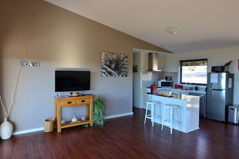 Sea Dragon Lodge & Villas - Gold Coast 4U 6