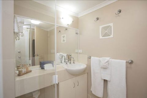Harbour Sails Motor Inn - Accommodation Gold Coast 4