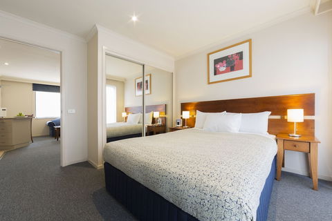 Canberra Parklands Central - Accommodation Gold Coast 6