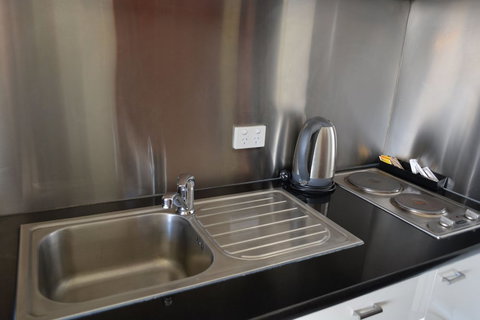 YTI Garden Hotel - Accommodation Gold Coast 3