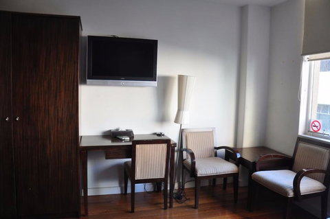 YTI Garden Hotel - Accommodation Gold Coast 2