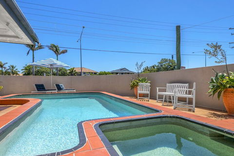 Camden Motor Inn - Gold Coast 4U 4