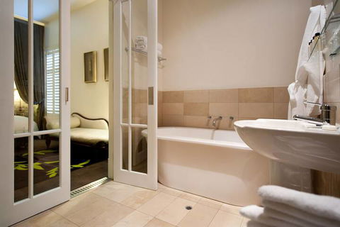 Hotel Frangos - Accommodation Gold Coast 7