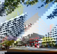 H on Smith Hotel - Gold Coast 4U