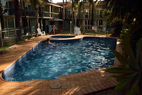 Motel 98 - Accommodation Gold Coast 4