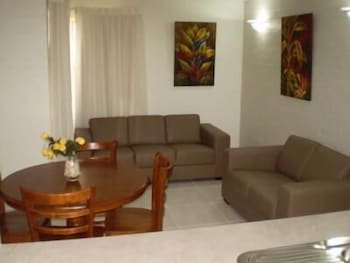 Bargara Shoreline Serviced Apartments - 1 Gold Coast 2