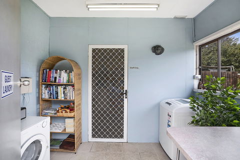 Hamilton Lakeside Motel - Accommodation Gold Coast 3