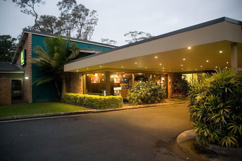 Quality Inn The Willows - Accommodation Gold Coast 2