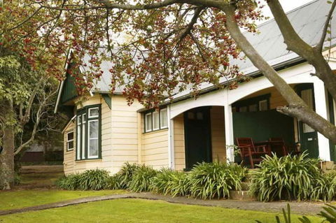 Coolangatta Estate - Gold Coast 4U 2