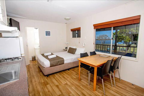 Reflections Holiday Parks Shaws Bay - Gold Coast 4U 2