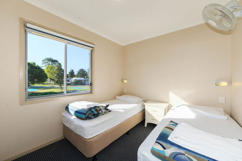 Reflections Holiday Parks Tuncurry - Gold Coast 4U 5