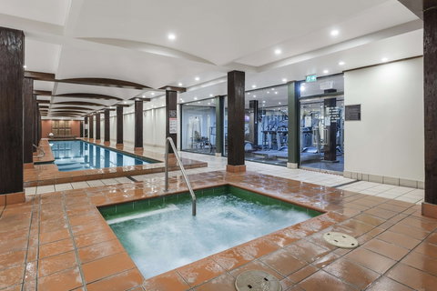 Oaks Sydney Goldsbrough Suites - 1 Gold Coast 2