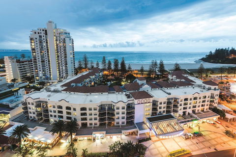 Oaks Gold Coast Calypso Plaza Suites - Accommodation Gold Coast 0