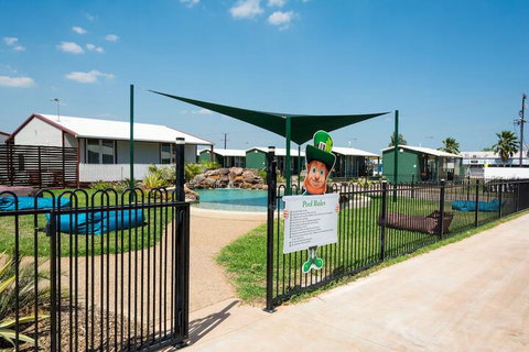 The Leprechaun Resort - 1 Gold Coast 7