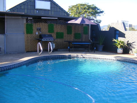 Motel Lodge - Accommodation Gold Coast 2