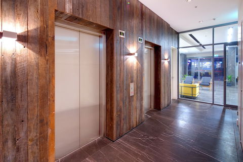 Zara Tower Hotel - Accommodation Gold Coast 1