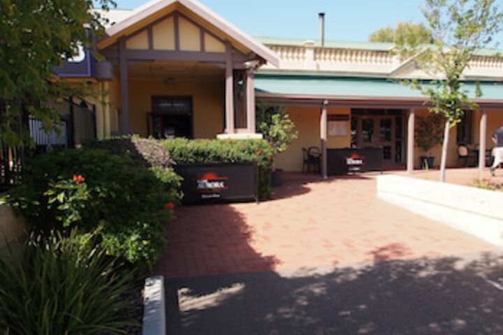 Arrowsmith WA Accommodation Gold Coast