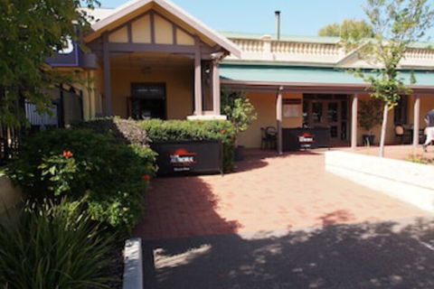 Dongara Hotel Motel - Accommodation Gold Coast 0