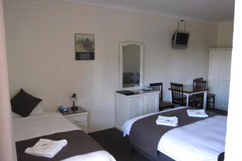 Aussie Settler Motel - Accommodation Gold Coast 2