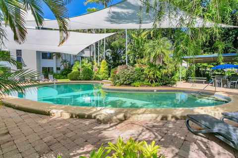 Beachfront Apartments On Trinity Beach - Accommodation Gold Coast 0