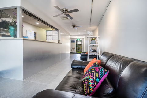 Alexandra On The Pacific - Accommodation Gold Coast 0