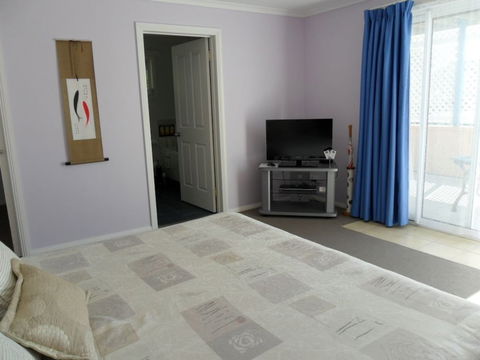 Freycinet Waters - Accommodation Gold Coast 4