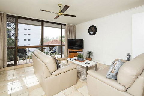 Burleigh Palms Holiday Apartments - Accommodation Gold Coast 7