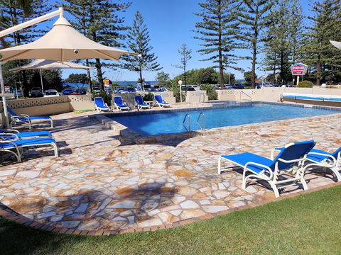 Southern Cross Beachfront Holiday Apartments - Accommodation Gold Coast 4
