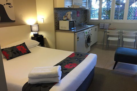 Brisbane Street Studios - Accommodation Gold Coast 3